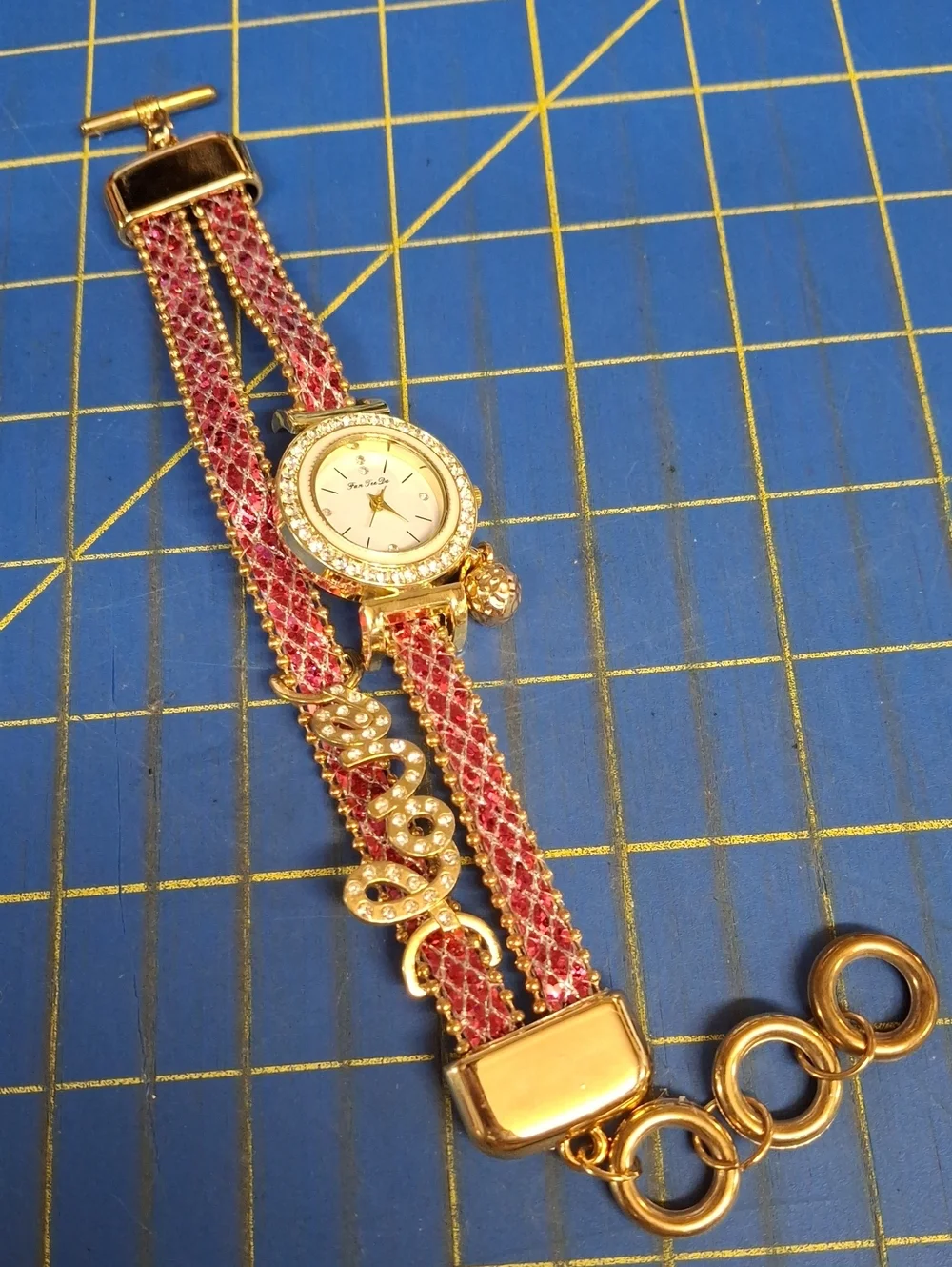 Fan Te Da Rhinestone Pink Love Pleather Charm Gold Tone 8
